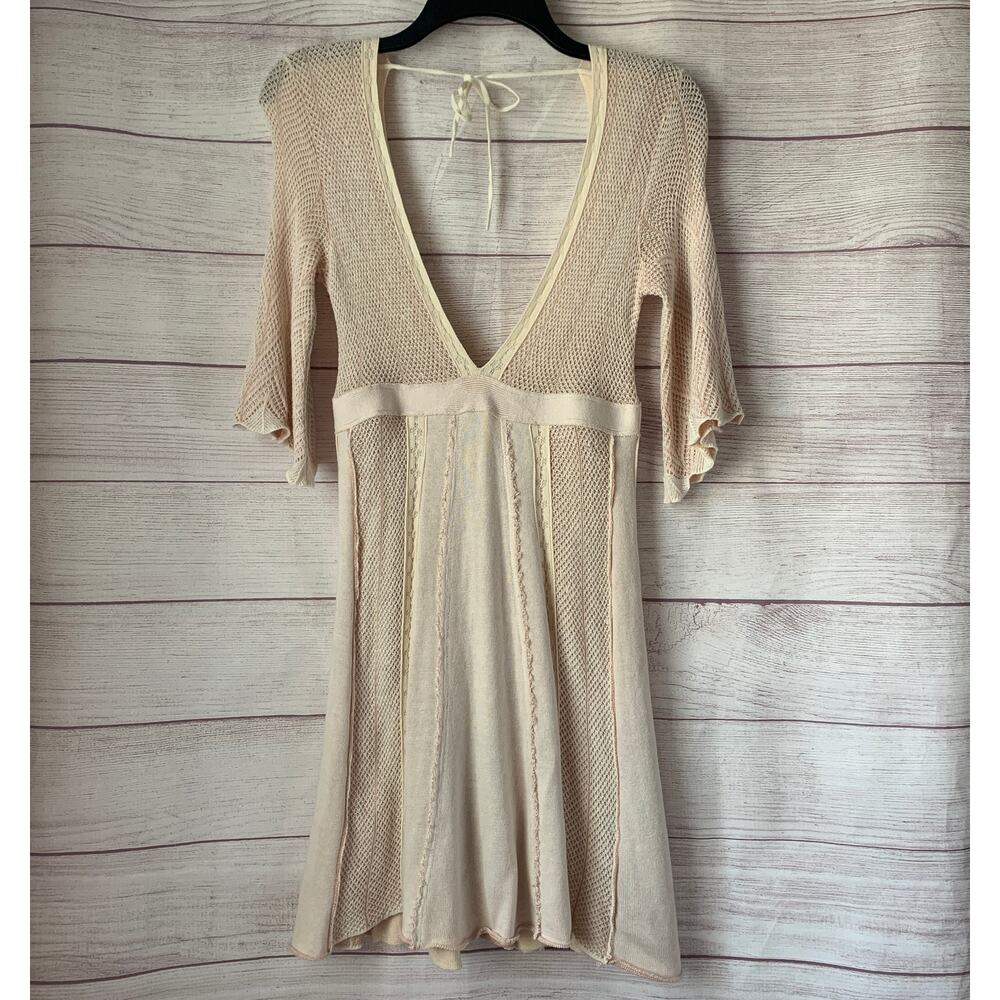 Free People Ivory Pink Boho Mini Knit Sweater Dress Fit & Flare V Neck Size XS